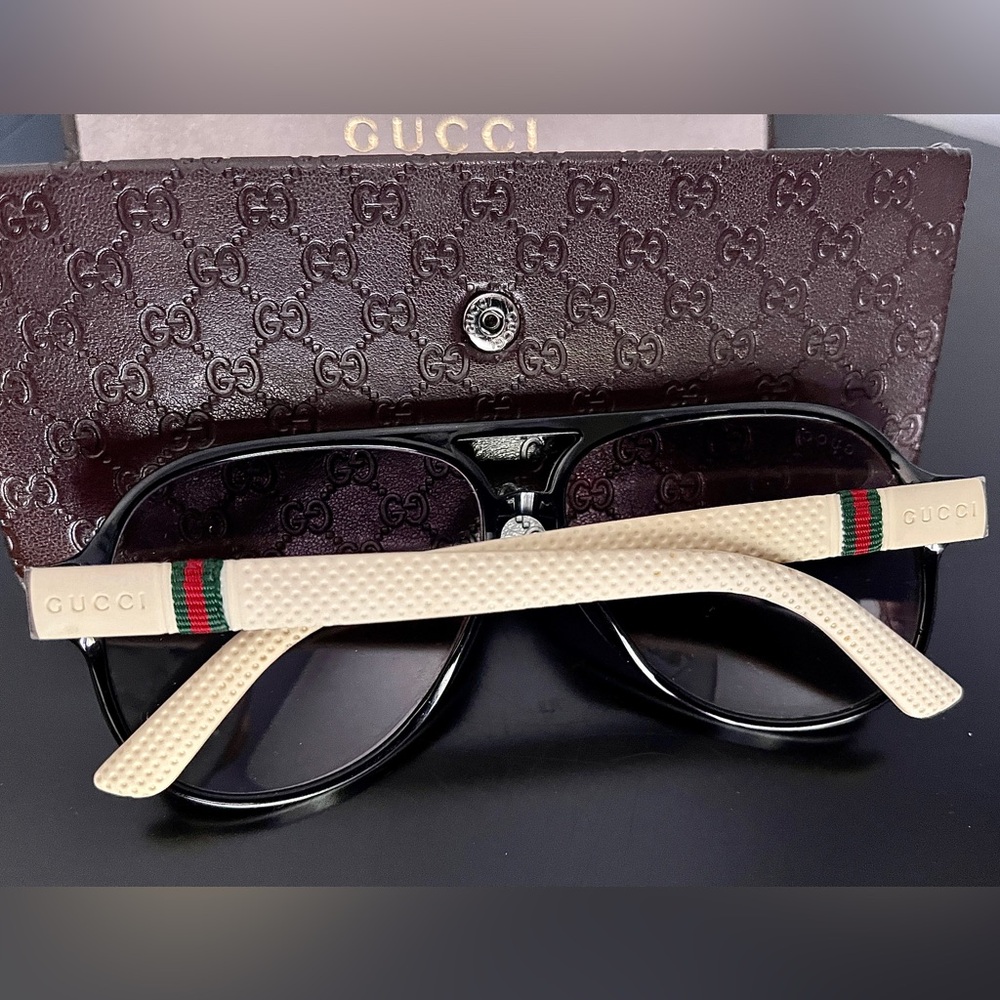Gucci Aviator Unisex Sunglasses Brown lenses/Cream bows w/Cherry Line & GG Case